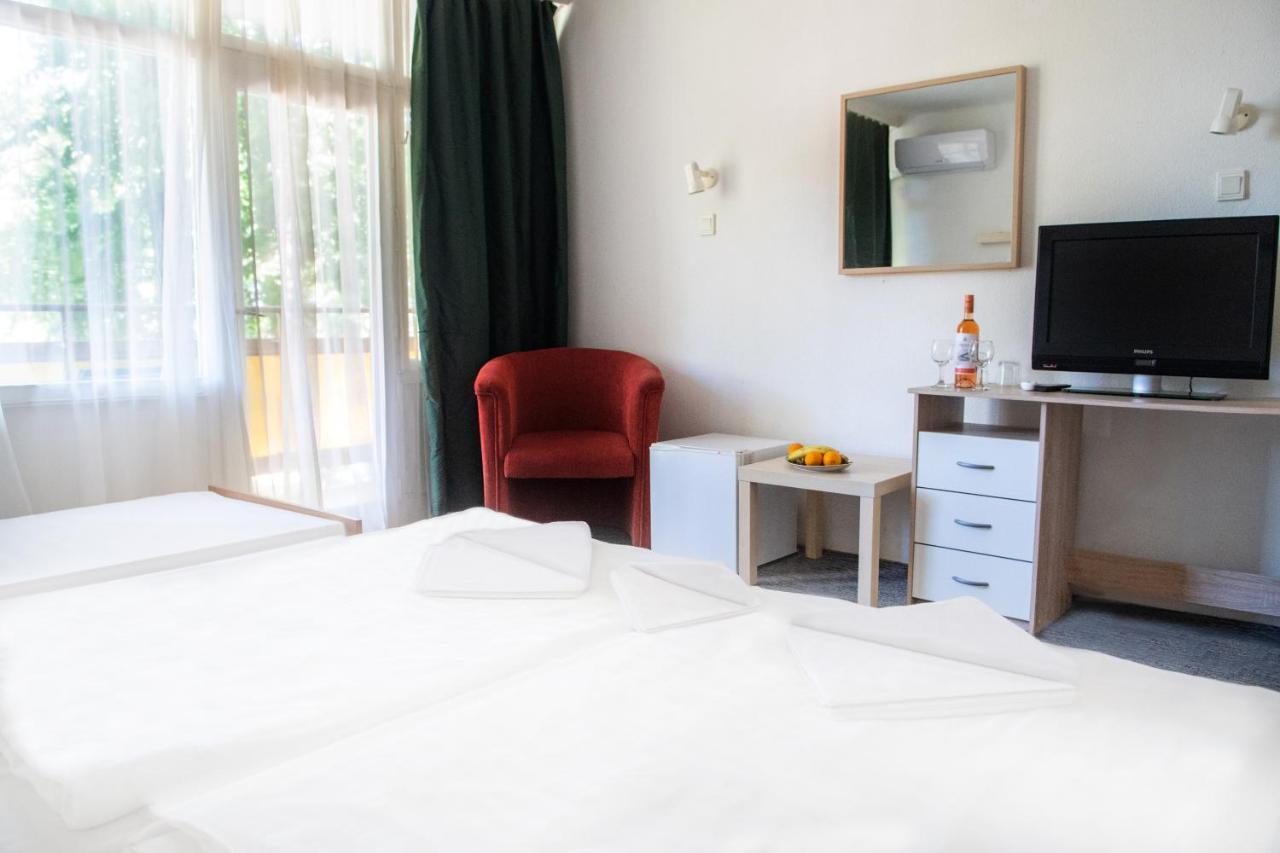 CE Napfény Hotel Siófok Exterior foto