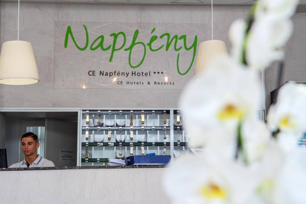 CE Napfény Hotel Siófok Exterior foto